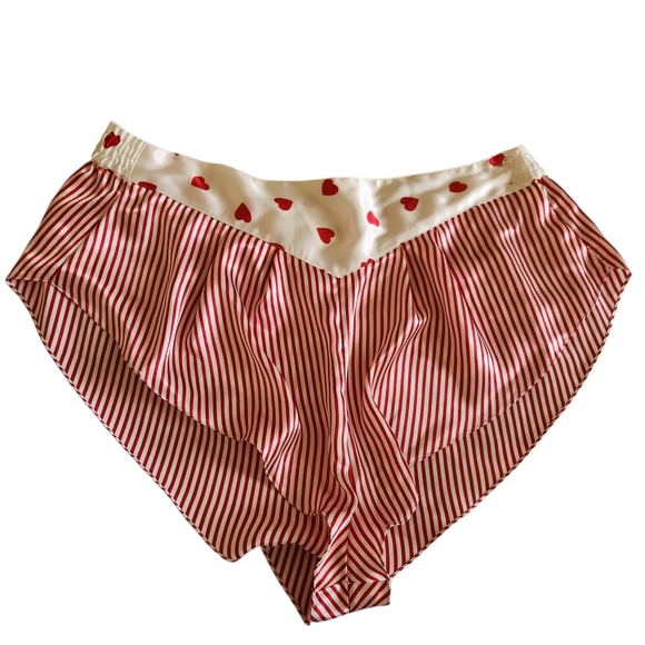 La Mouette Heart Print Satin Pajama Set Tank & Striped Shorts Size Large - Picture 4 of 9